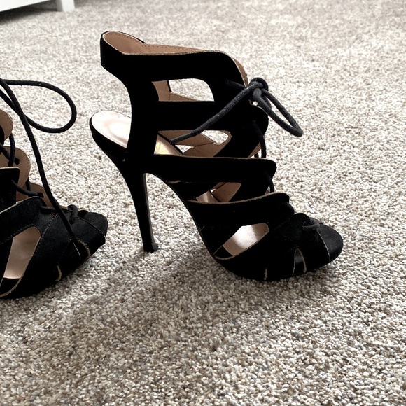 Charlotte Russe - size 6 - only worn once - Picture 2 of 3